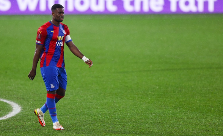 電訊報(bào)：利物浦領(lǐng)跑水晶宮后衛(wèi)格伊爭(zhēng)奪戰(zhàn)，球員有可能今夏離隊(duì)