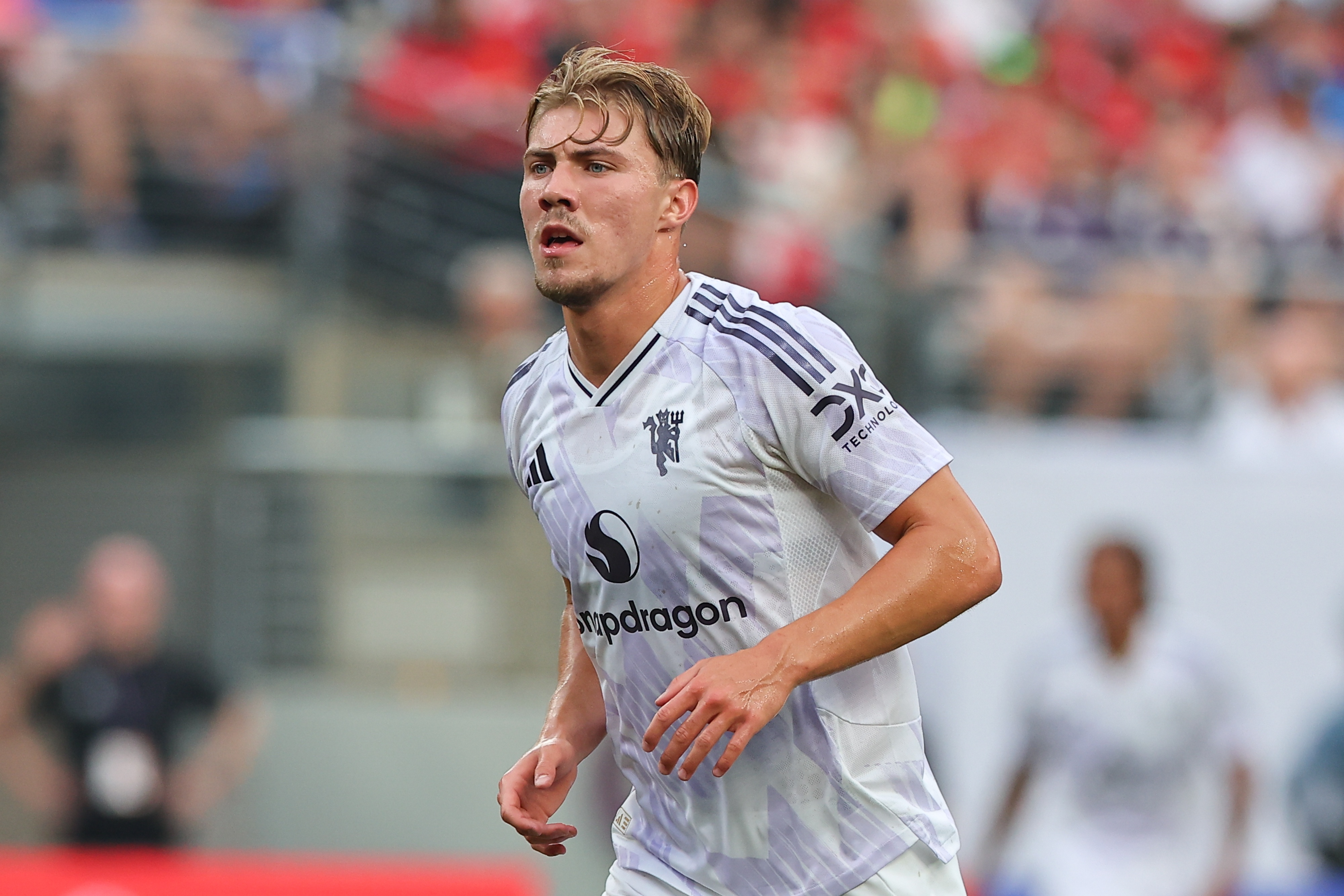 還是不想走！ESPN：霍伊倫不想離開(kāi)曼聯(lián)，但他怕不轉(zhuǎn)會(huì)沒(méi)出場(chǎng)機(jī)會(huì)